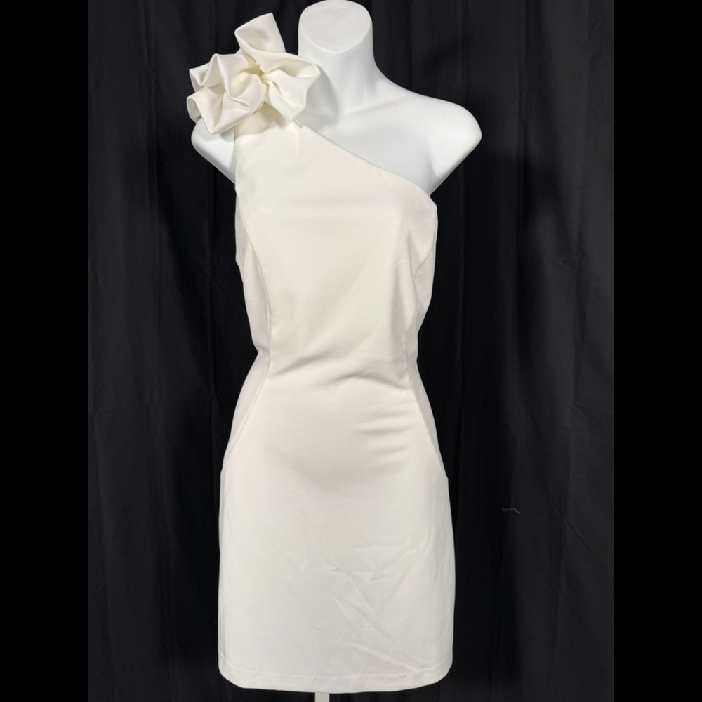 Lulus Unstoppable Stunner White Ruffled One-Shoulder Mini Dress Size XL